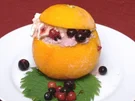 Cassis-Sorbet in geeister Apfelsine - Rezept