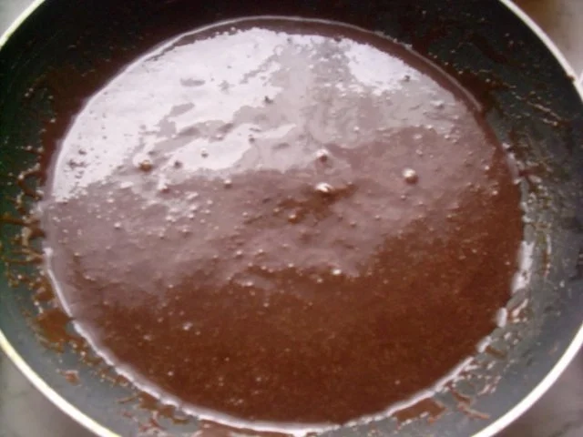 Ananas-Melone auf Erdbeerspiegel und  Karamell-Schoko-Soße - Rezept - Bild Nr. 8