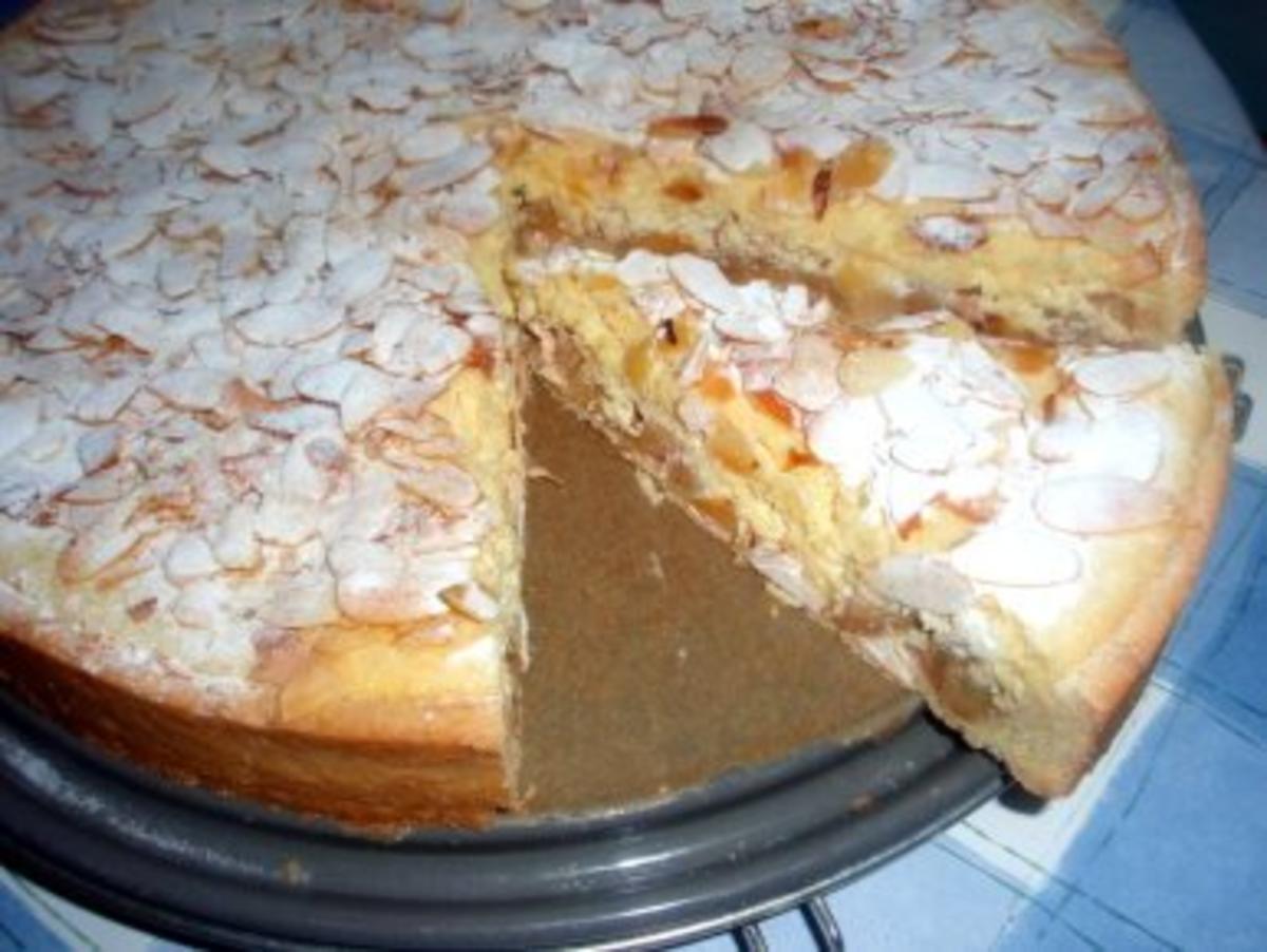 Torte: Rhabarber-Mandel-Quark-Torte - Rezept