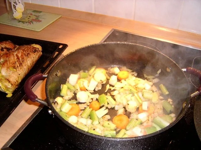Schweinerouladen gefüllt mit Schinken Hack und Spargel - Rezept - Bild Nr. 8