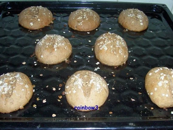 Backen: Weizen-Roggen-Brötchen - Rezept
