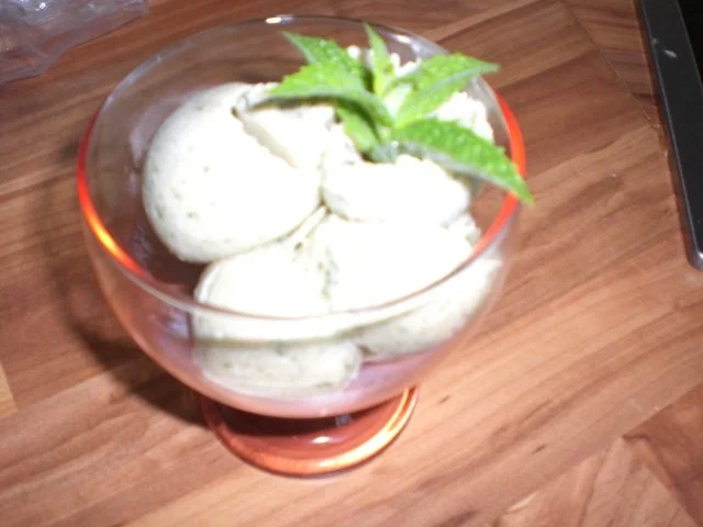 Pfefferminz-Salbei-Eis - Rezept