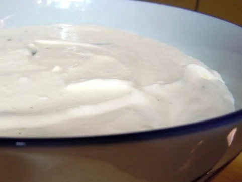 Limettenmousse auf glasierten Erdbeeren - Rezept - Bild Nr. 3