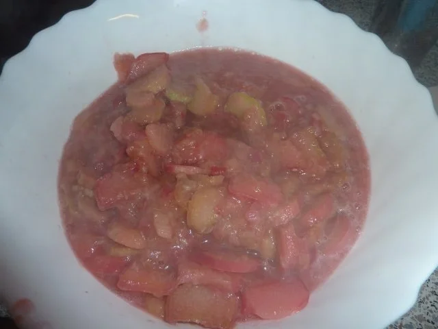 Torten: Rhabarber-Tiramisu-Torte - Rezept - Bild Nr. 3