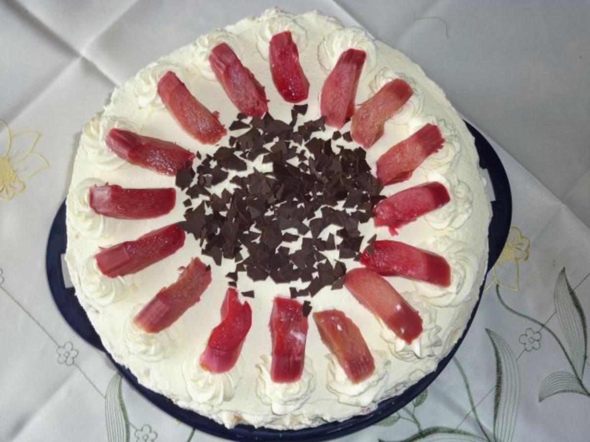 Torten: Rhabarber-Tiramisu-Torte - Rezept