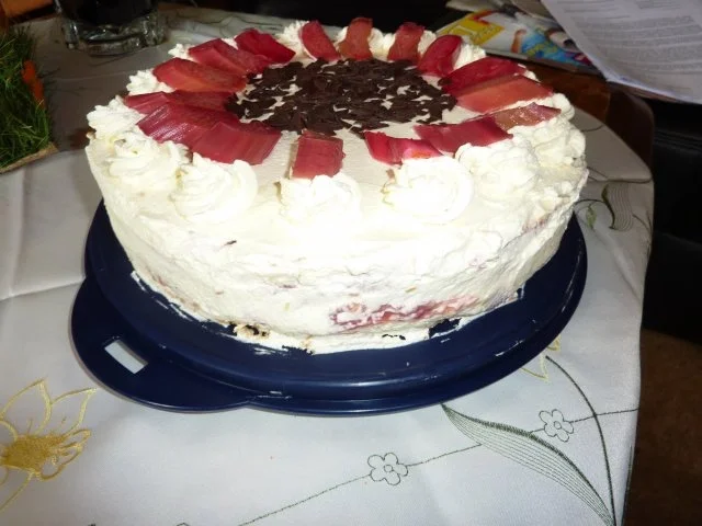 Torten: Rhabarber-Tiramisu-Torte - Rezept - Bild Nr. 16