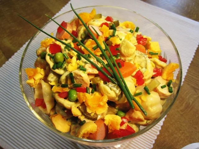 Nudelsalat mit Curry, - Rezept