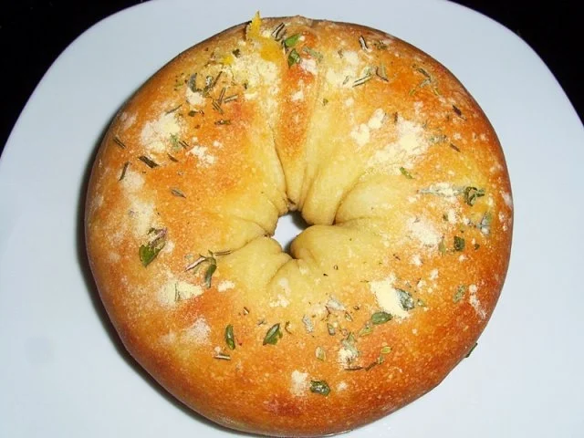 Rezept: Brot: Anello di Pane con olive Bild Nr. 4 Brot: Anello di Pane con olive - Rezept - Bild Nr. 4