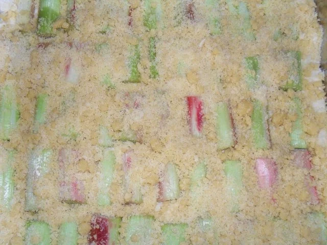 Rezept: Rhabarber - Streusel - Kuchen Bild Nr. 3 Rhabarber - Streusel - Kuchen - Rezept - Bild Nr. 3