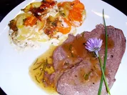 Fleisch: Kalbsschnitzel in Quitten-Rosmarin-Sauce - Rezept