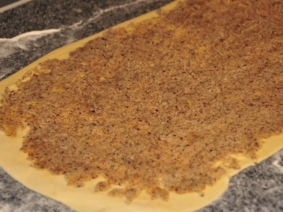 Rezept: Nuss Marzipan Zopf Bild Nr. 6 Nuss Marzipan Zopf - Rezept - Bild Nr. 6