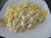 Hähnchen-Geschnetzteltes an Kräutersahnesauce - Rezept