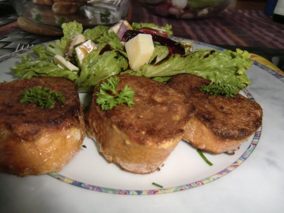 Bilder für Arme Ritter, mit einem bunten Salat - Rezept