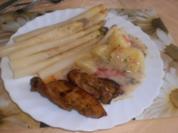 Spargel weiß - Kammscheiben - -Schweinbauchscheiben- Tomaten-Béchamel - Rezept