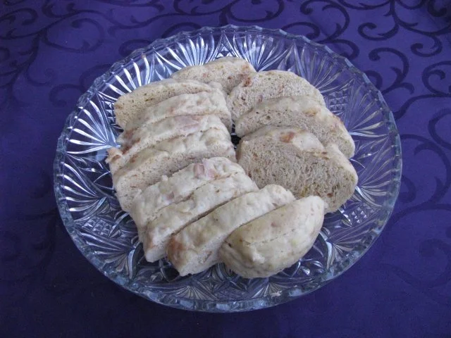 Rezept: Beilagen: Böhmische Semmelknödel Beilagen: Böhmische Semmelknödel - Rezept
