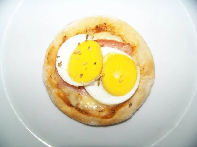 Rezept: Pizzatapas 4Stk pro Person Bild Nr. 4 Pizzatapas 4Stk pro Person - Rezept - Bild Nr. 4