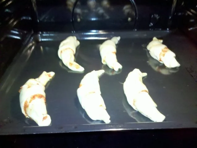 Frühstück: Ajvar- und Sambal Oelek-Croissants - Rezept - Bild Nr. 4