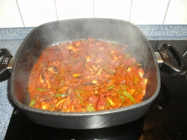 Rezept: Gulasch mit allem was der Kühlschrank hergab..... Bild Nr. 3 Gulasch mit allem was der Kühlschrank hergab..... - Rezept - Bild Nr. 3