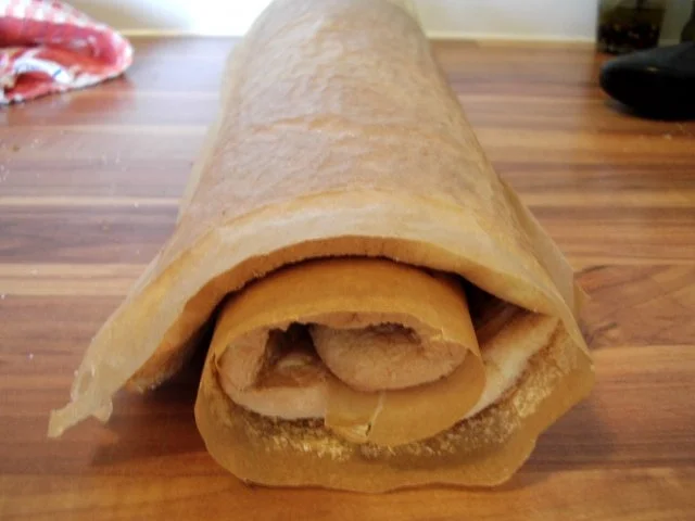 Rezept: Himbeer-Sahne-Biskuit-Rolle Bild Nr. 3 Himbeer-Sahne-Biskuit-Rolle - Rezept - Bild Nr. 3