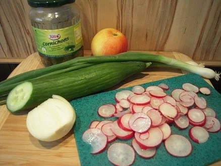 Rezept: Sommerlicher Kartoffelsalat Bild Nr. 2 Sommerlicher Kartoffelsalat - Rezept - Bild Nr. 2