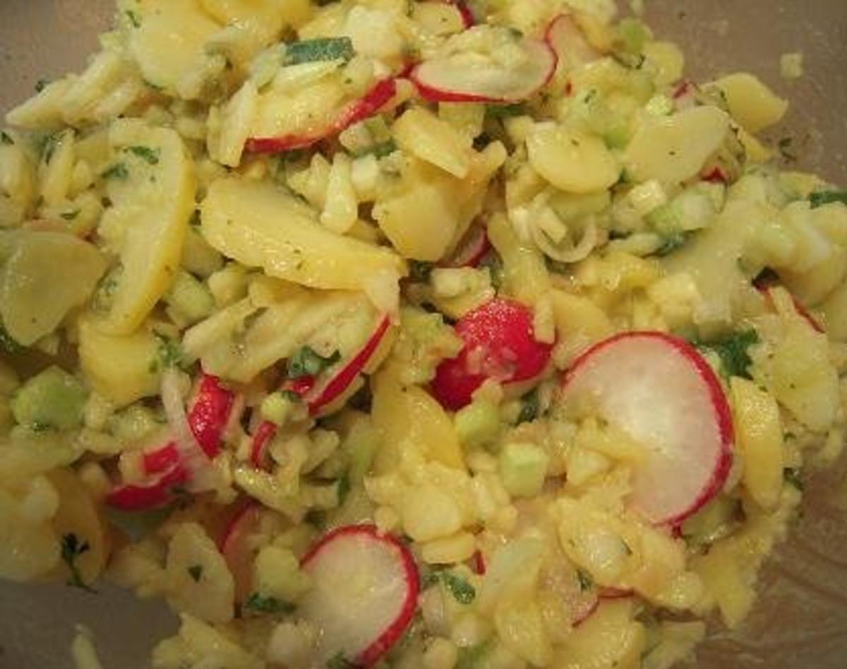 Sommerlicher Kartoffelsalat - Rezept - Bild Nr. 4