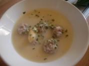 Spargelcremesuppe mit Klößchen a la Angie - Rezept