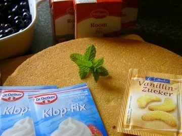 " BLUE ICE  "   SAHNETORTE - Rezept - Bild Nr. 4