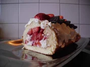 Erdbeer-Rolle - Rezept