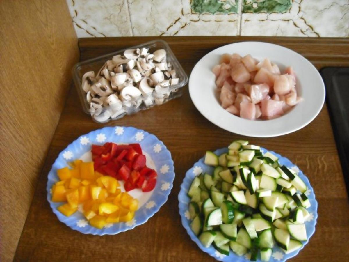 Schmorgemüse mit Hähnchenbrust und Reis - Rezept - Bild Nr. 2