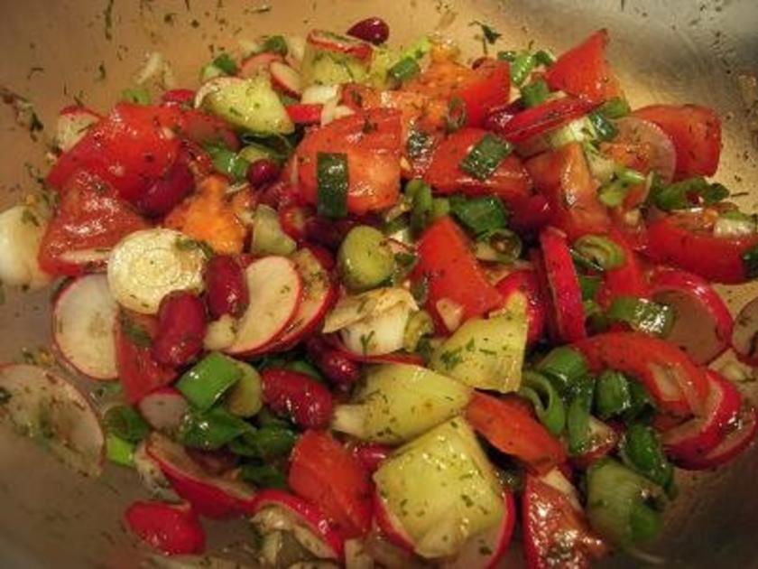Bunte Salatschüssel - einfach - von elke42