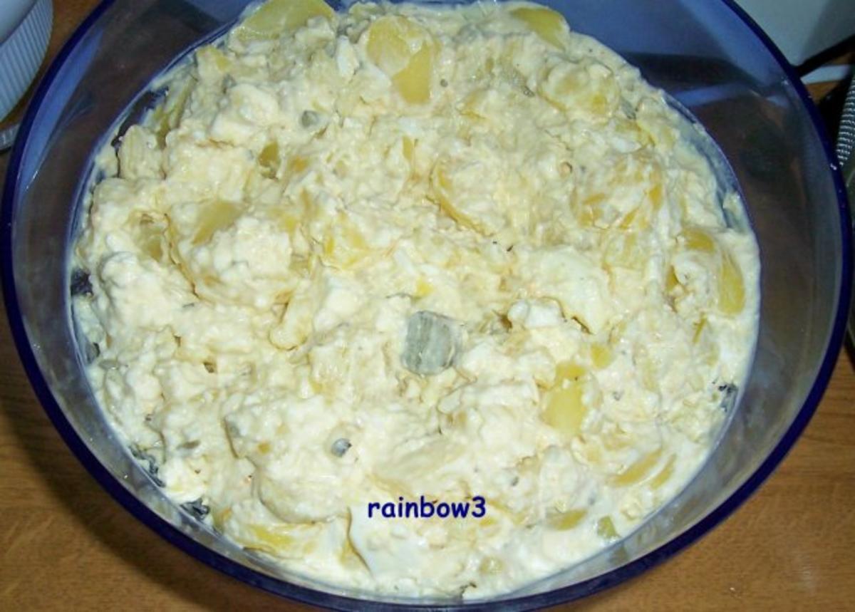 Salat: Kartoffelsalat mit Eierdressing - Rezept