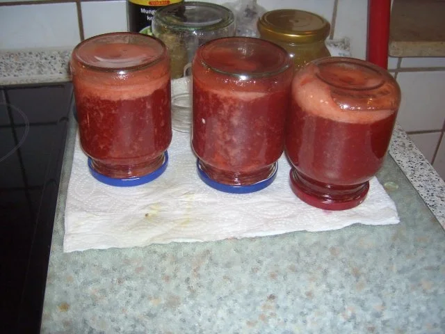 Rezept: Beschwipste Ananas-Erdbeermarmelade Bild Nr. 5 Beschwipste Ananas-Erdbeermarmelade - Rezept - Bild Nr. 5