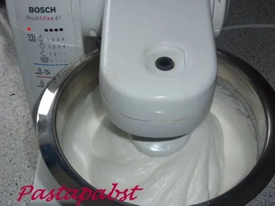 Eiweiß-Schokokuchen - Rezept - Bild Nr. 2