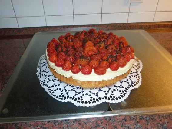 Rezept: Erdbeertorte Bild Nr. 2 Erdbeertorte - Rezept - Bild Nr. 2