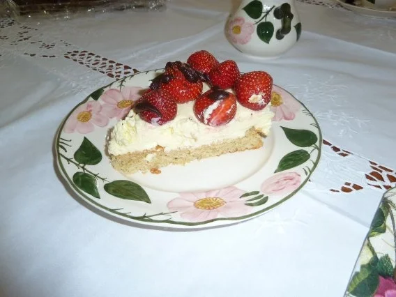 Rezept: Erdbeertorte Bild Nr. 4 Erdbeertorte - Rezept - Bild Nr. 4