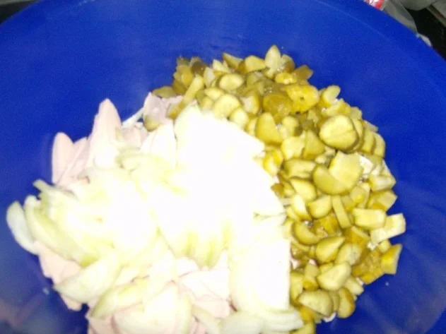 Rezept: Wurstsalat wie wir Ihn mögen Bild Nr. 4 Wurstsalat wie wir Ihn mögen - Rezept - Bild Nr. 4