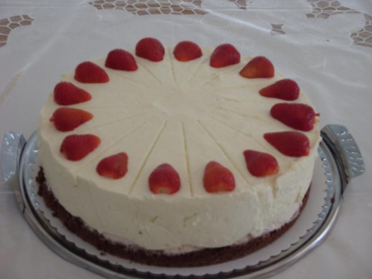 Erdbeer-Vanille-Joghurt Torte - Rezept