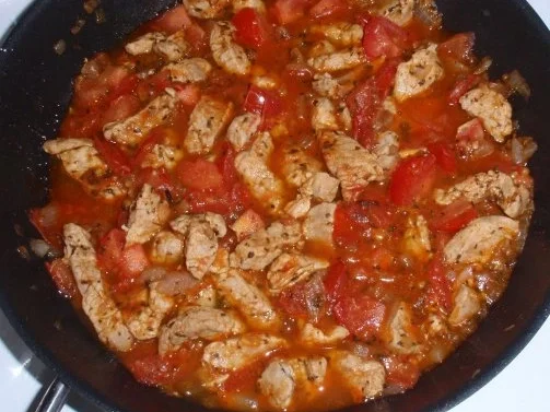 Rezept: Filetstreifen in Tomatensugo mit glasierten Karotten und Basmatireis Bild Nr. 11 Filetstreifen in Tomatensugo mit glasierten Karotten und Basmatireis - Rezept - Bild Nr. 11