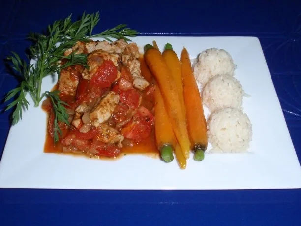 Rezept: Filetstreifen in Tomatensugo mit glasierten Karotten und Basmatireis Bild Nr. 15 Filetstreifen in Tomatensugo mit glasierten Karotten und Basmatireis - Rezept - Bild Nr. 15