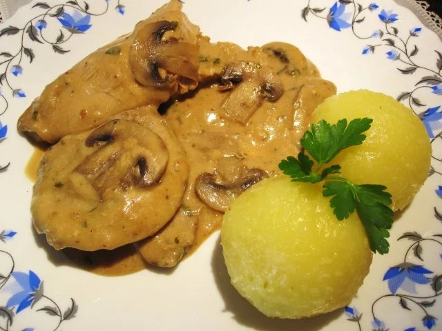 Rezept: Hähnchenbrust in Pilzrahm-Soße ... Bild Nr. 5 Hähnchenbrust in Pilzrahm-Soße ... - Rezept - Bild Nr. 5