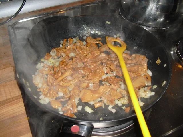 Rezept: Pfifferling Sauce Bild Nr. 2 Pfifferling Sauce - Rezept - Bild Nr. 2