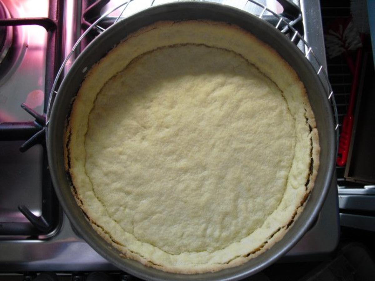 gefüllter Kirsch-Streusel-Kuchen - Rezept - Bild Nr. 2
