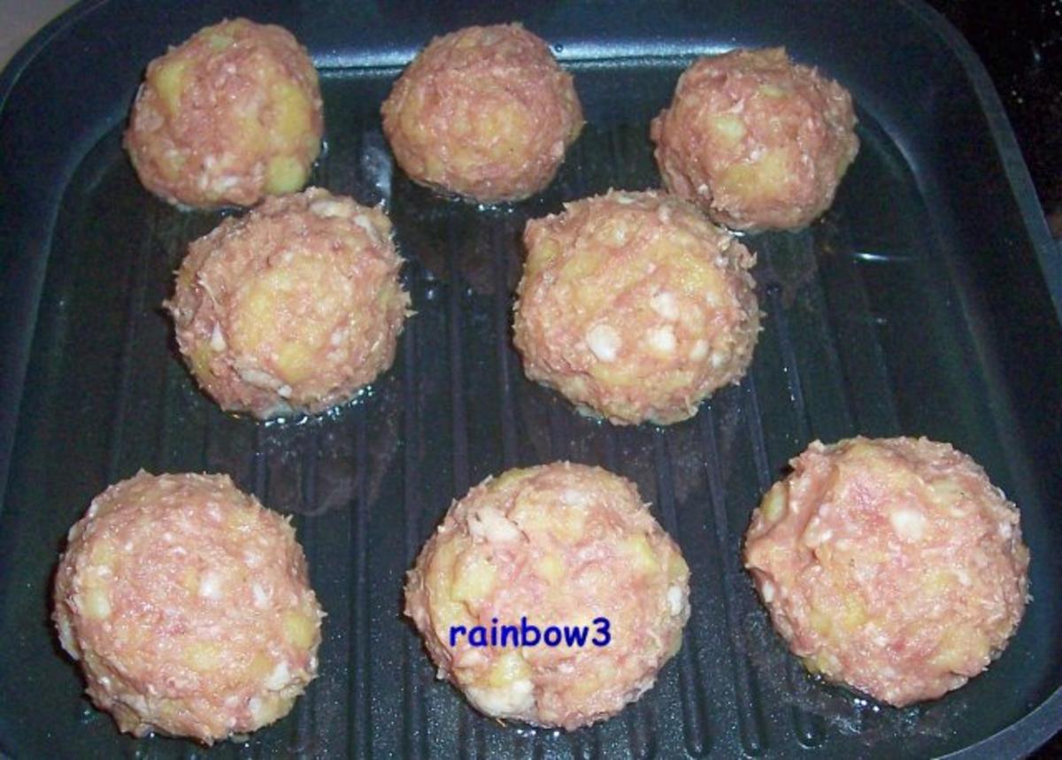 Kochen: Kartoffel-Hackfleisch-Bälle mit Überraschung plus Tomatensauce - Rezept - Bild Nr. 5