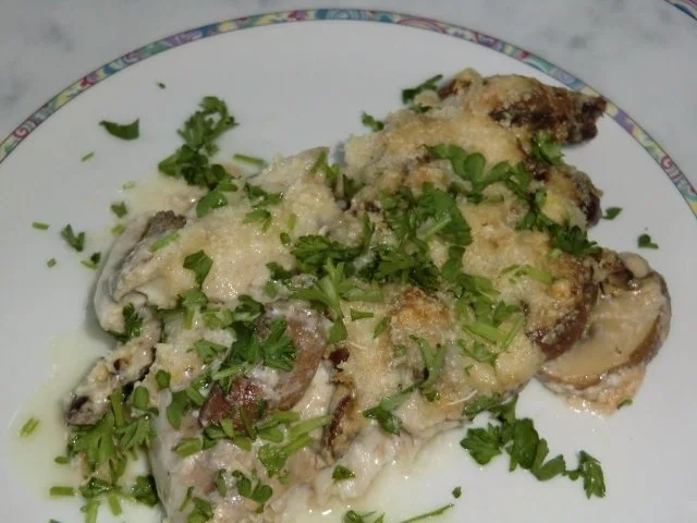 Rezept: Viktoriabarschfilet unter einer Champignion-Käsekruste Bild Nr. 5 Viktoriabarschfilet unter einer Champignion-Käsekruste - Rezept - Bild Nr. 5