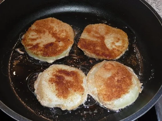 Grillen: Wurstspieße mit gebackenem Kohlrabi und Kräuterkartoffeln - Rezept - Bild Nr. 5