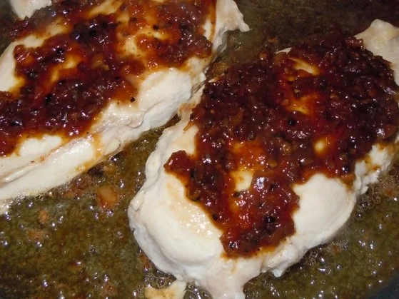 Pfeffrig-fruchtige Hähnchenbrust, gebratener Fenchel und Rosmarin-Kartoffelwürfel - Rezept - Bild Nr. 5