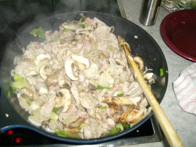 Rezept: Schweinefilet und grüner Spargel im Blätterteig Bild Nr. 7 Schweinefilet und grüner Spargel im Blätterteig - Rezept - Bild Nr. 7