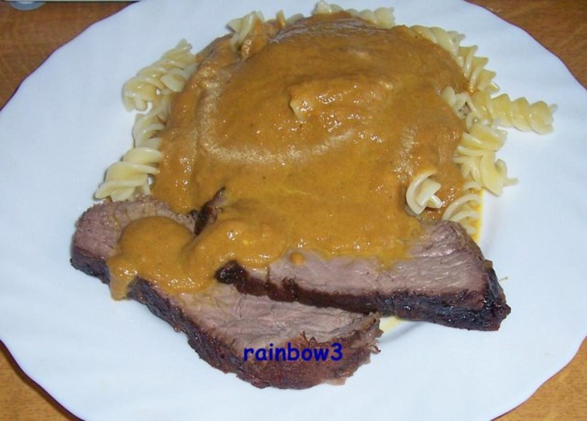 Kochen: Schmorbraten mit Möhrensauce - Rezept - kochbar.de