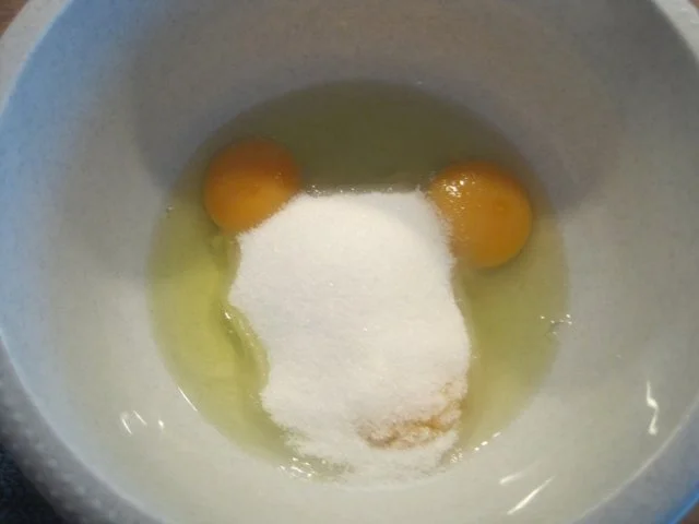 Mandelkuchen "Kugelblitz" - Rezept - Bild Nr. 3