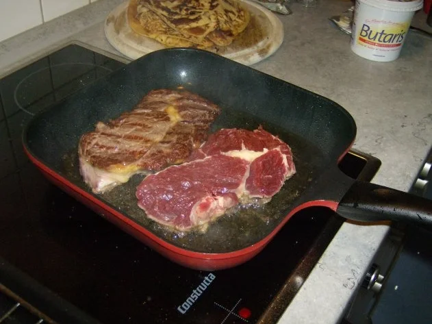 Rezept: Entrecote mit Rahm Pfeffersoße Bild Nr. 3 Entrecote mit Rahm Pfeffersoße - Rezept - Bild Nr. 3